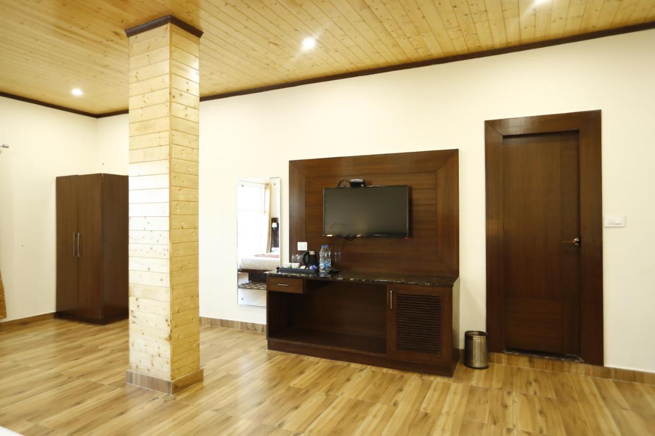 Hotel Kings Inn ムスーリー エクステリア 写真
