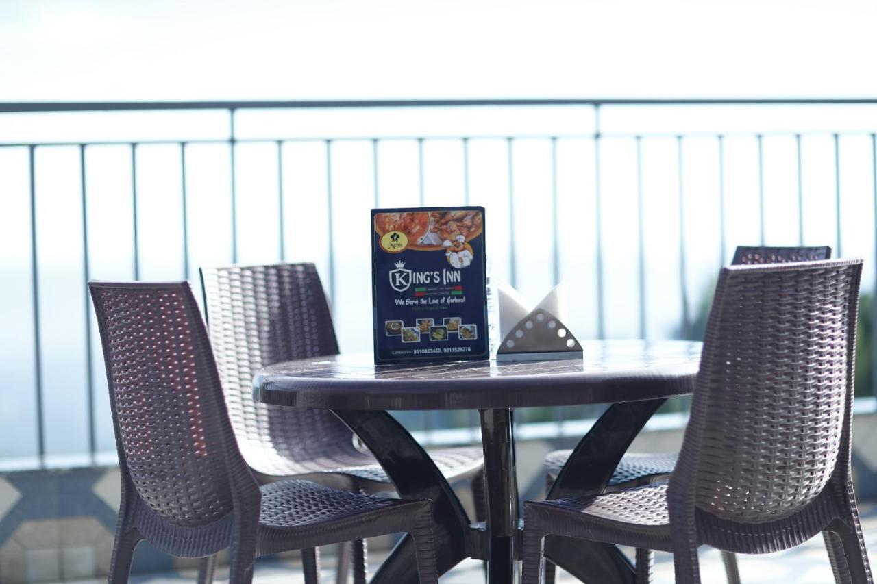 Hotel Kings Inn ムスーリー エクステリア 写真