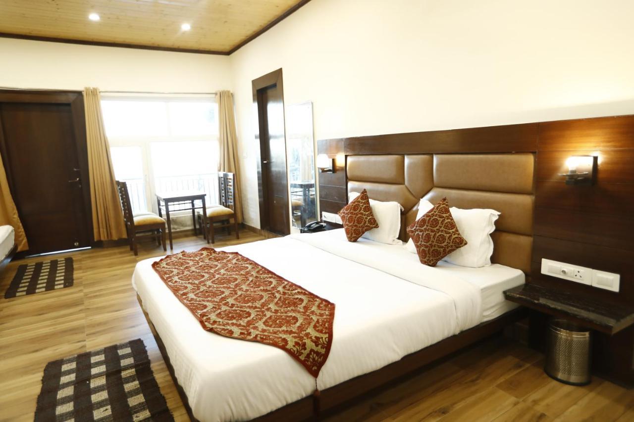 Hotel Kings Inn ムスーリー エクステリア 写真