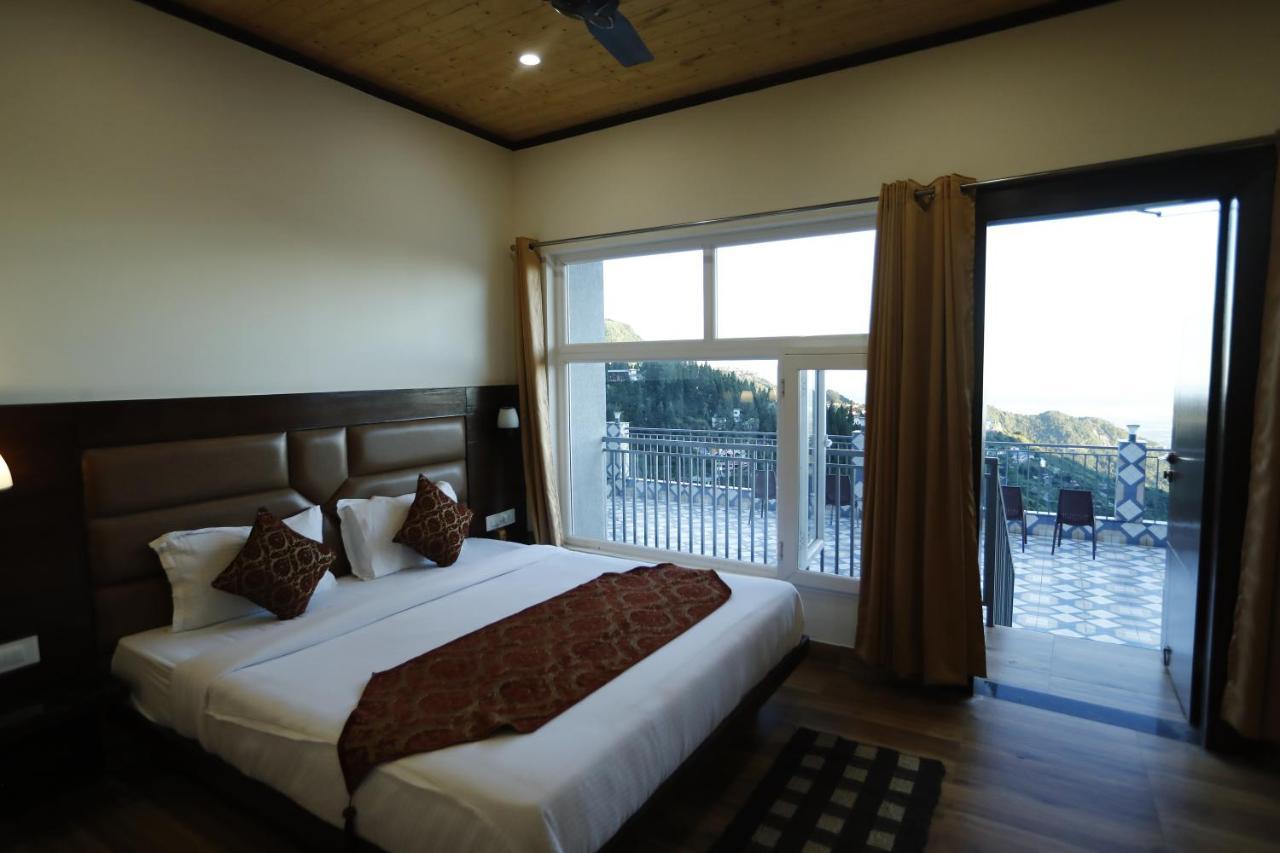 Hotel Kings Inn ムスーリー エクステリア 写真